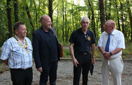 changement de collier   Michel BENOIT prend la présidence sous l’œil bienveillant de ces prédécesseurs Damien  Jacques et André